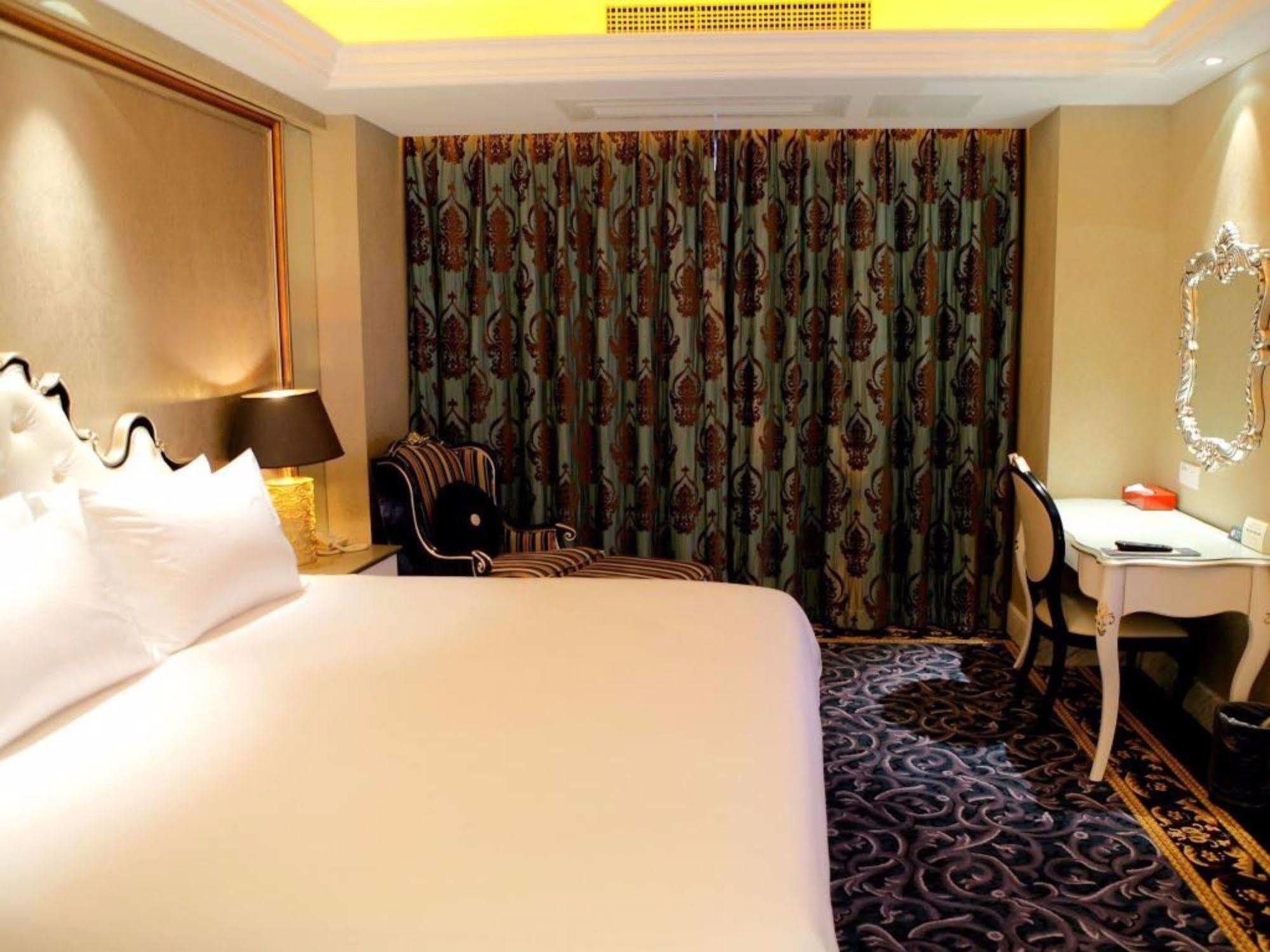 ננג'ינג Jingli Hotel מראה חיצוני תמונה