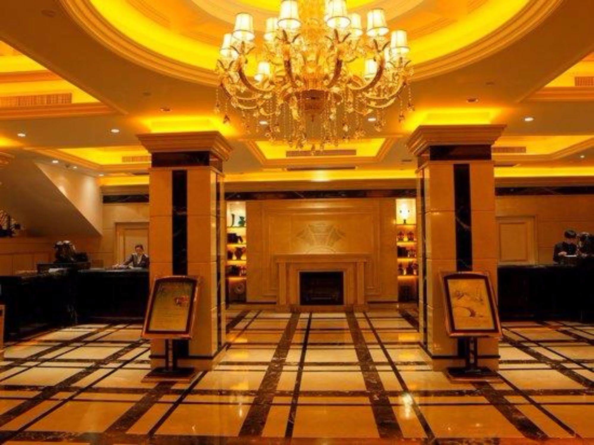 ננג'ינג Jingli Hotel מראה חיצוני תמונה